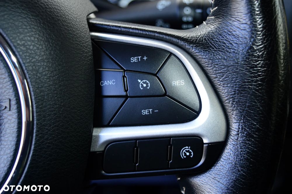 Jeep Renegade 2.0 MultiJet Active Drive Limited - 36