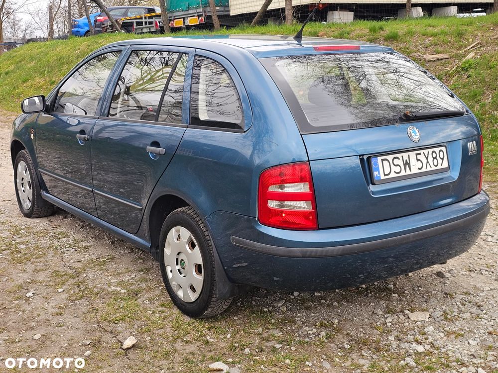 Skoda Fabia 1.2 HTP Basis - 4