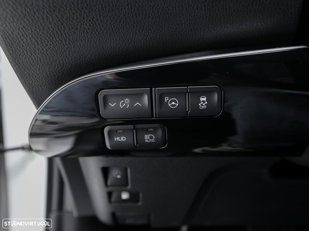 Toyota Prius - 15