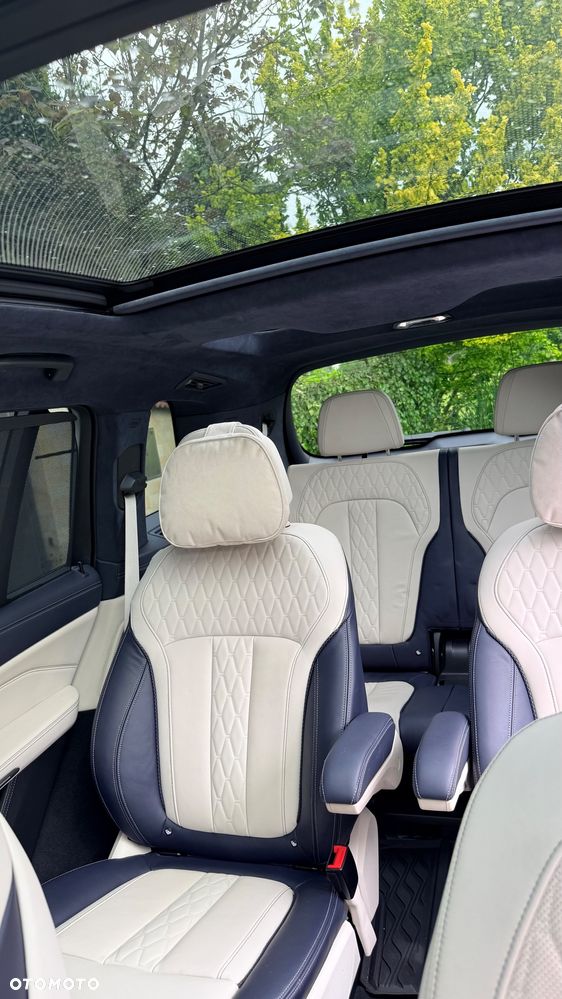 BMW X7 xDrive40i - 19