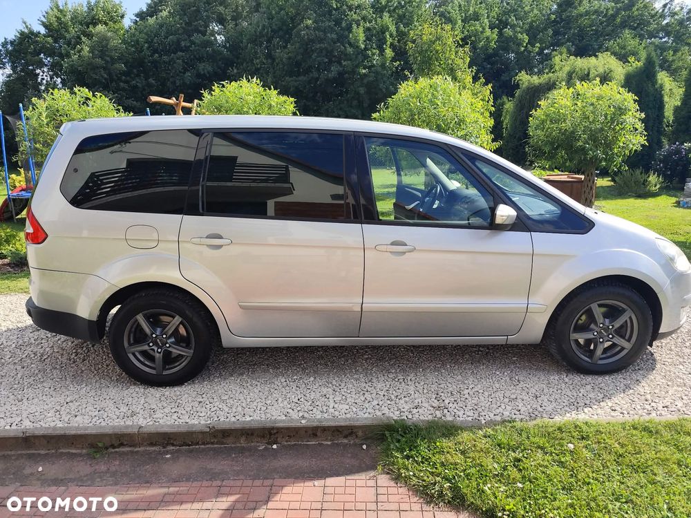 Ford Galaxy - 9
