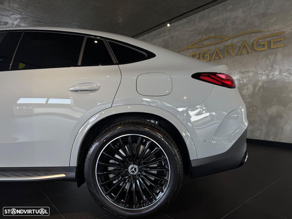 Mercedes-Benz GLC 300 de Coupe 4Matic - 27