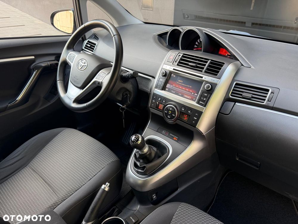 Toyota Verso 1.8 7-Sitzer Comfort - 29