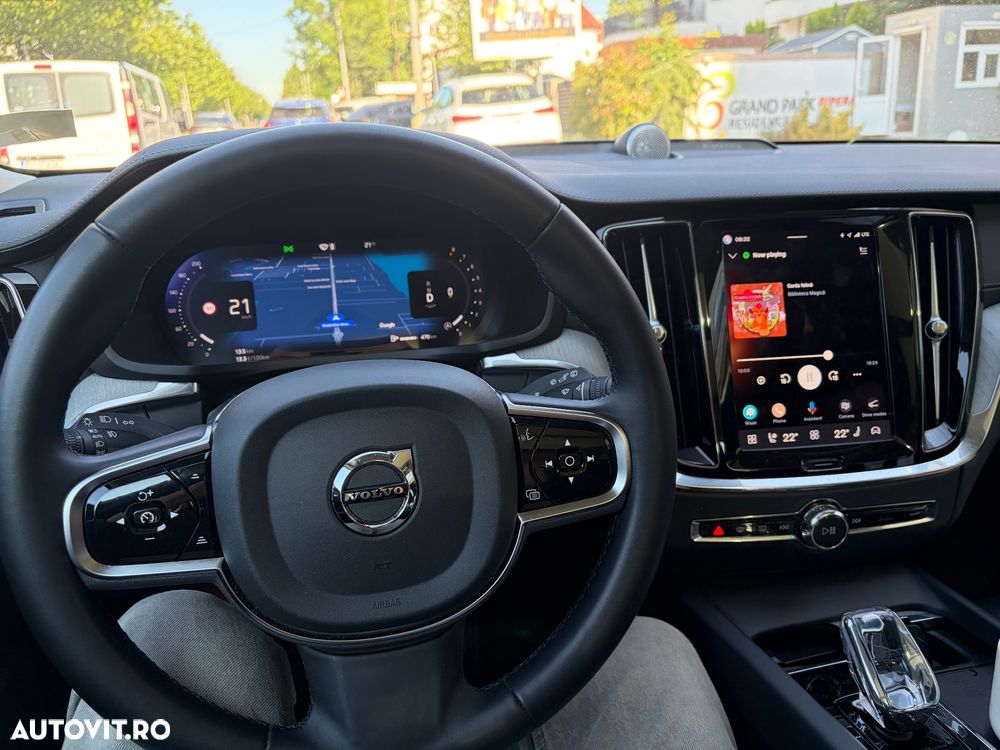 Volvo V60 B5 MHEV AT AWD Ultimate Bright - 10
