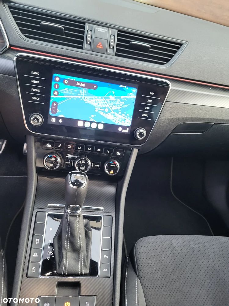Skoda Superb 2.0 TSI Sportline DSG - 39