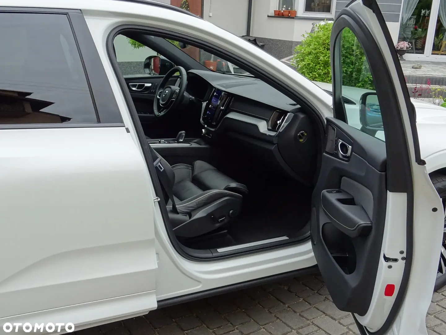 Volvo XC 60 B5 D AWD Geartronic RDesign - 14