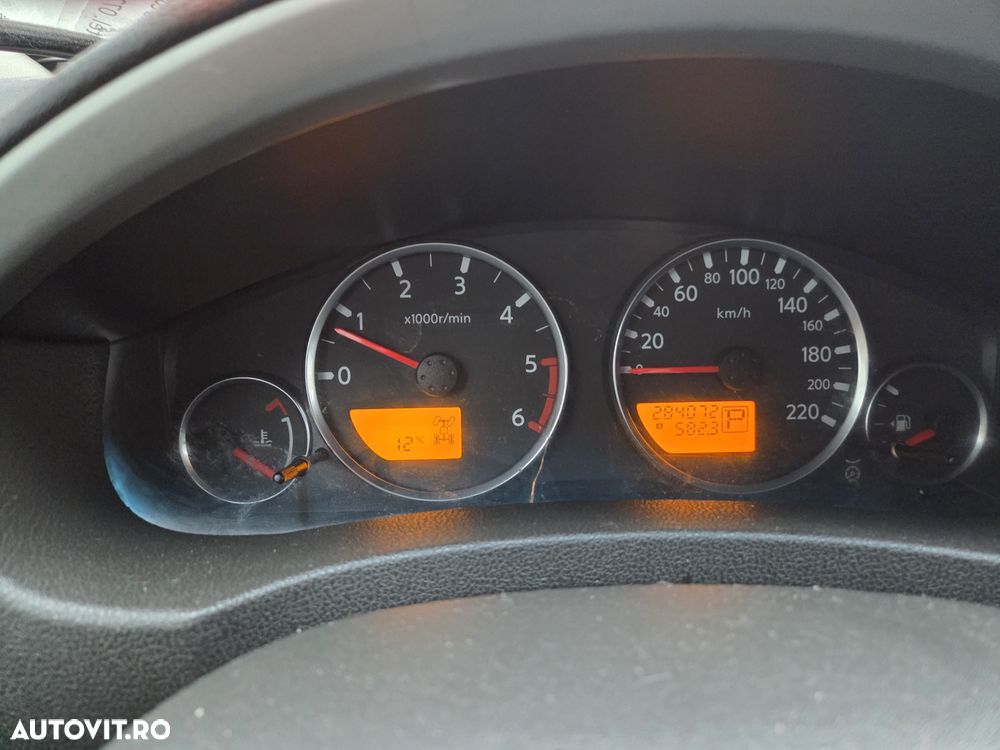 Nissan Pathfinder 2.5 dCi Aut LE - 3