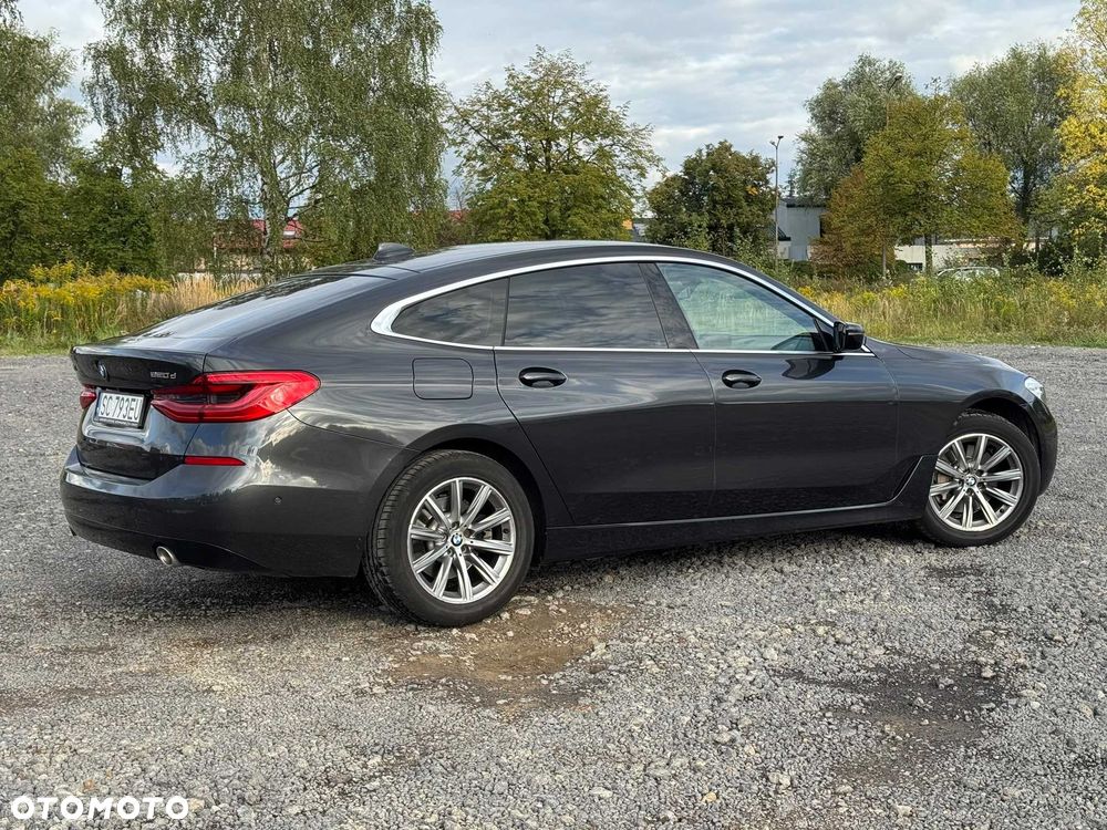 BMW 6GT - 3