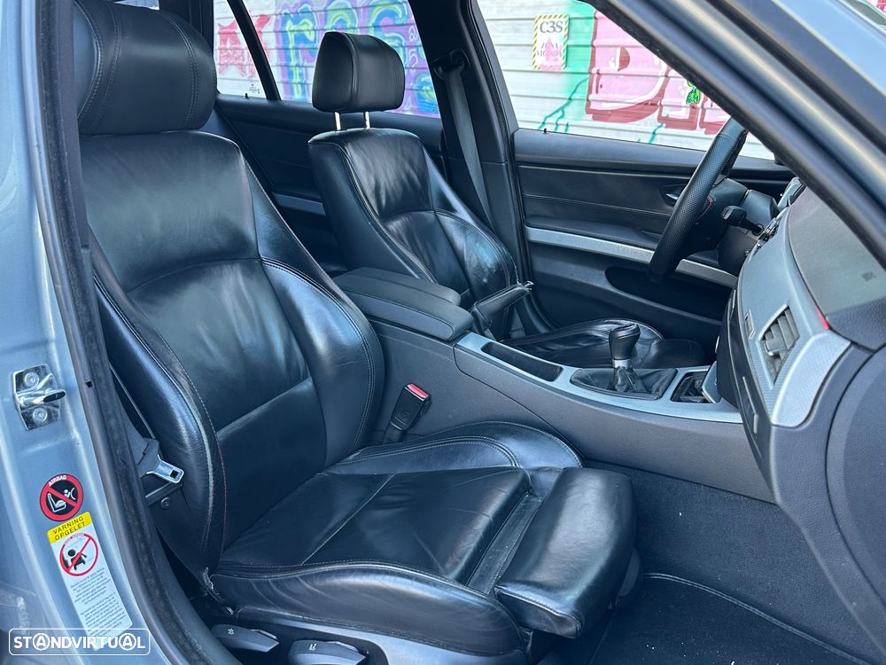 BMW 318 d Touring Pack M - 13