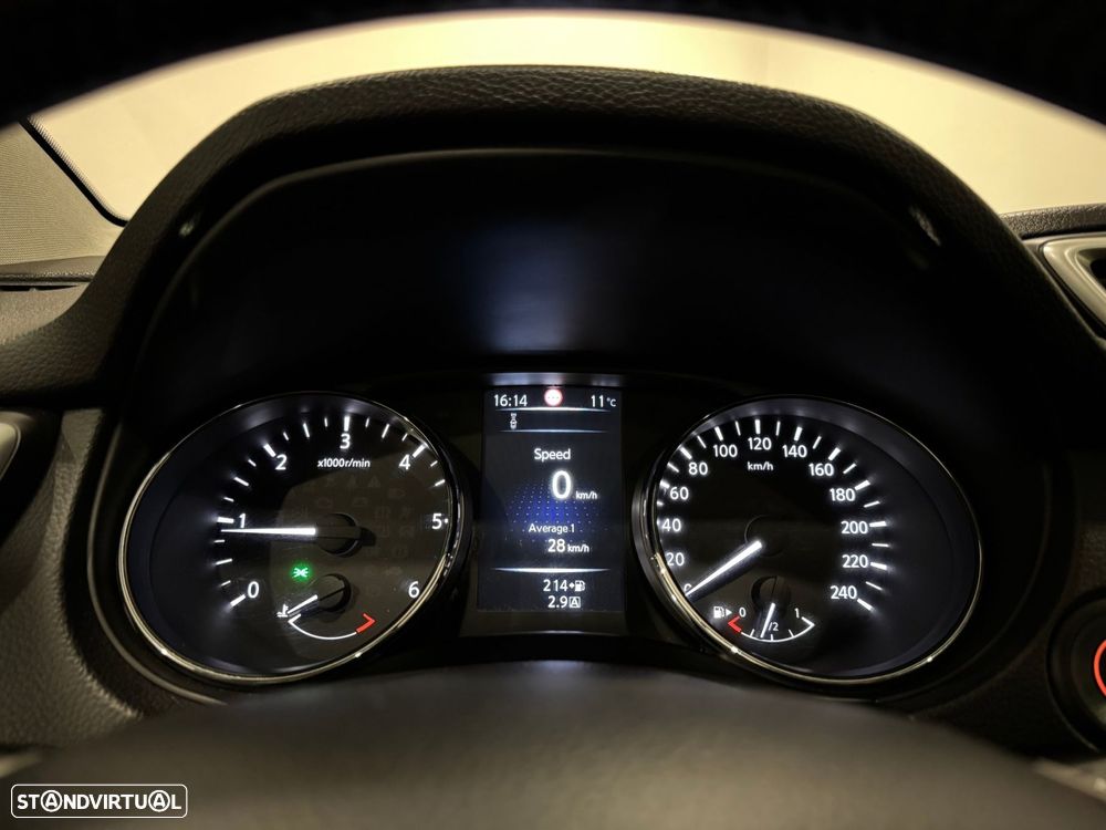 Nissan Qashqai 1.5 dCi N-Connecta 18 - 43