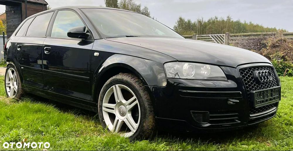 Audi A3 Sportback 2.0 TDI DPF Quattro Ambition - 2