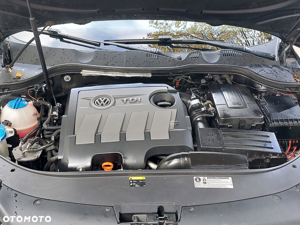 Volkswagen Passat 1.6 TDI BlueMotion Technology Comfortline - 7