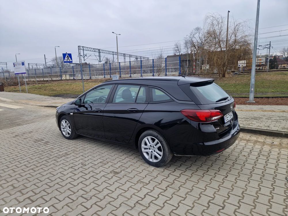 Opel Astra 1.6 CDTI Dynamic S&S - 13