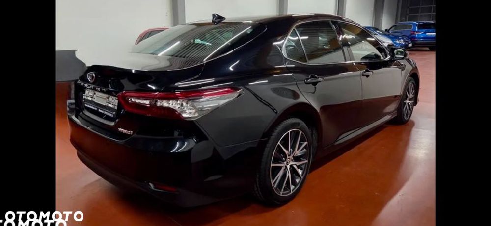 Toyota Camry 2.5 Hybrid Executive CVT - 1