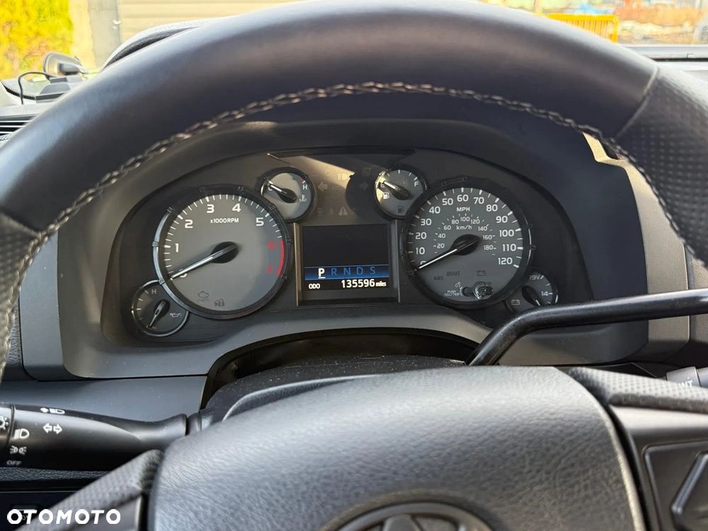 Toyota Tundra - 11