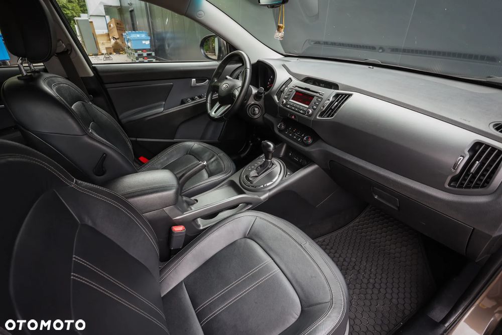 Kia Sportage 2.0 CVVT 4WD Automatik Vision - 28