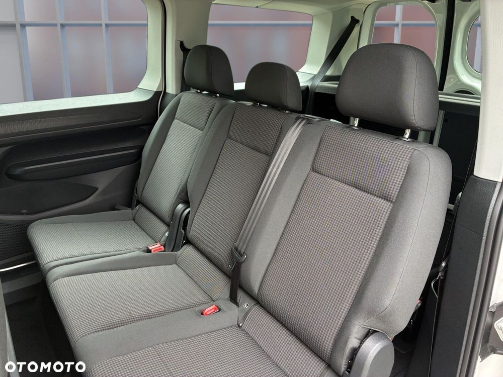 Volkswagen Caddy Maxi 2.0 TDI DSG - 19