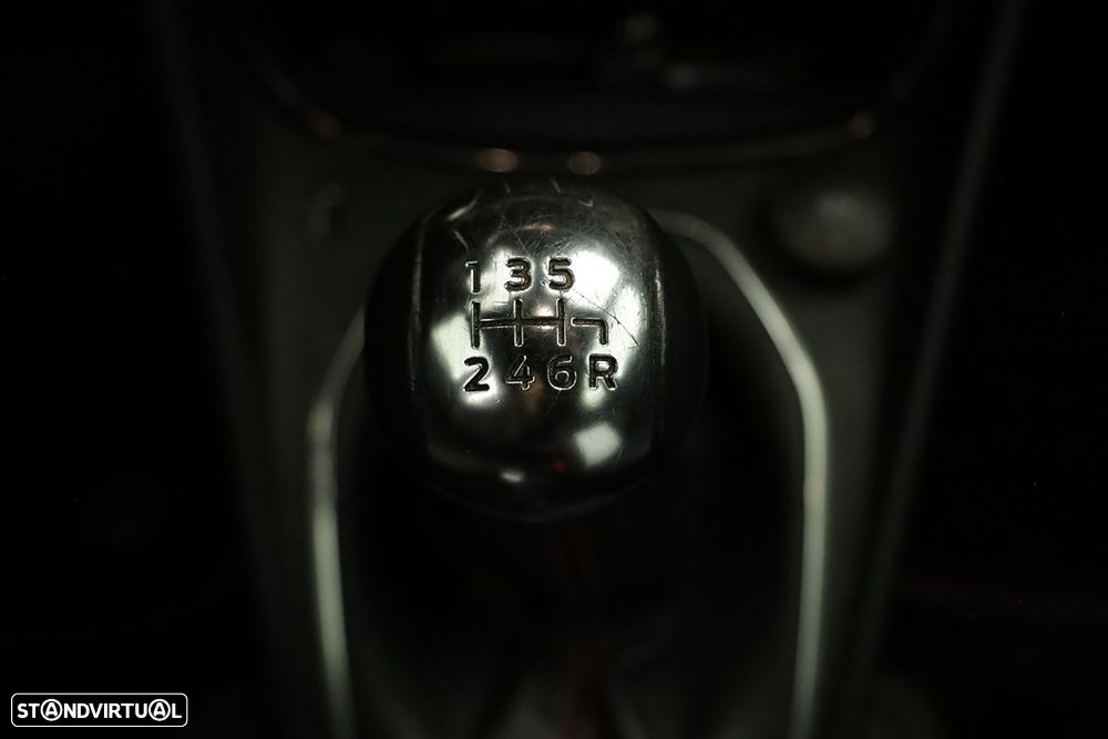 Ford Puma 1.0 EcoBoost MHEV ST-Line X - 14