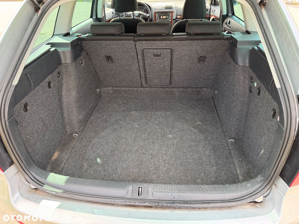 Skoda Octavia 2.0 TDI Elegance - 24