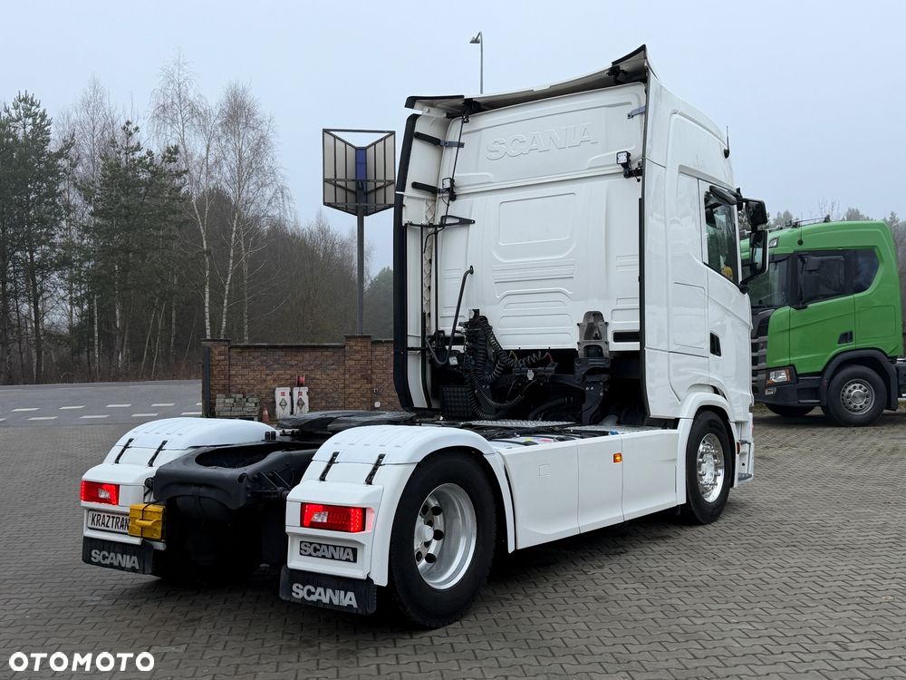 Scania S450 2020/21 ASO kontakt TV cała na poduszce z Niemiec - 9