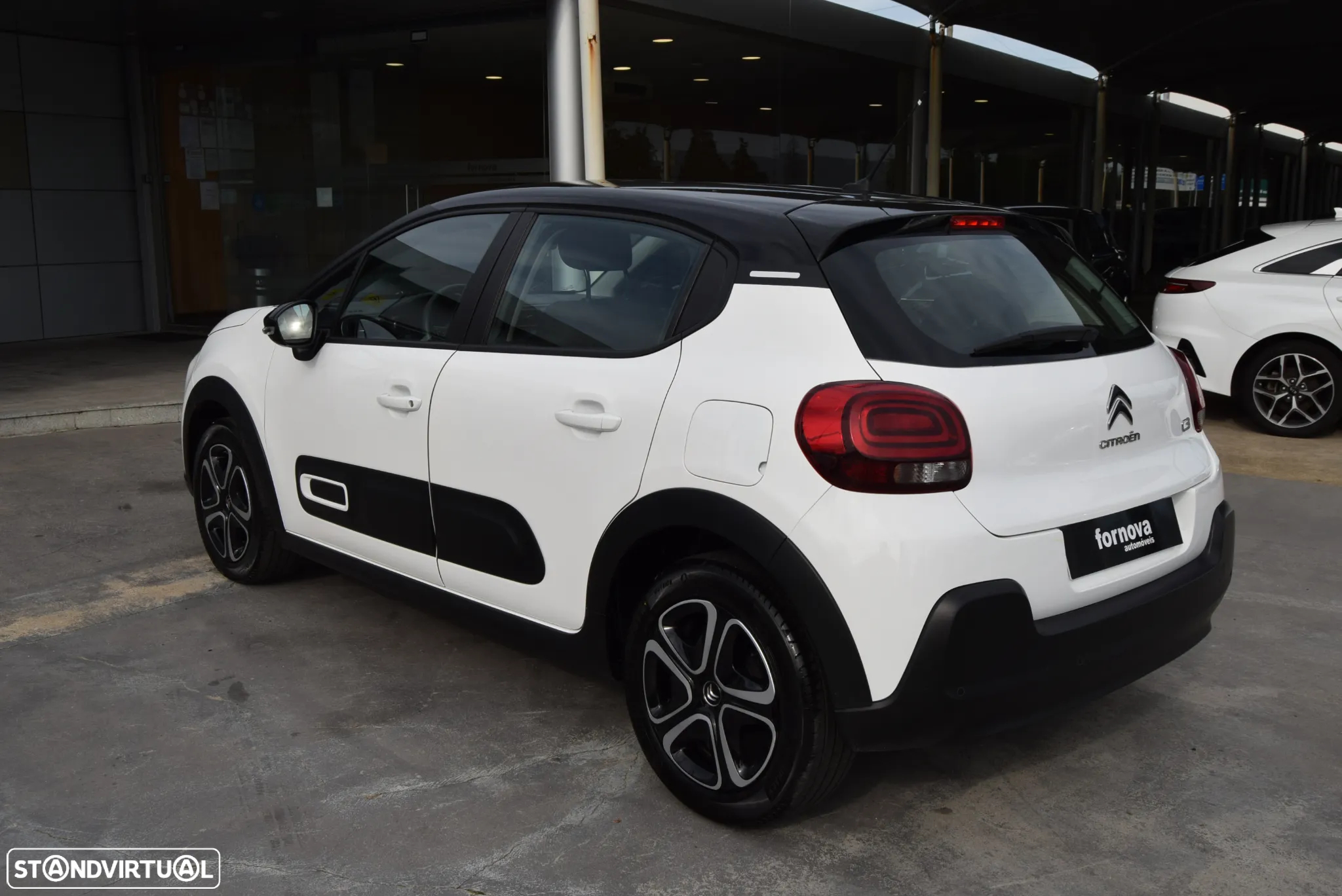 Citroën C3 1.2 PureTech Plus - 23