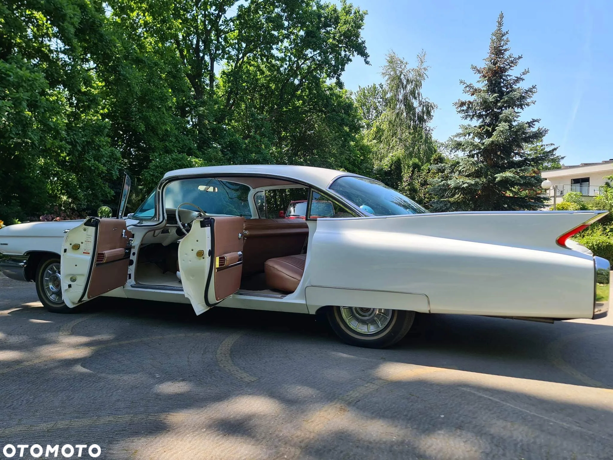 Cadillac Deville - 7