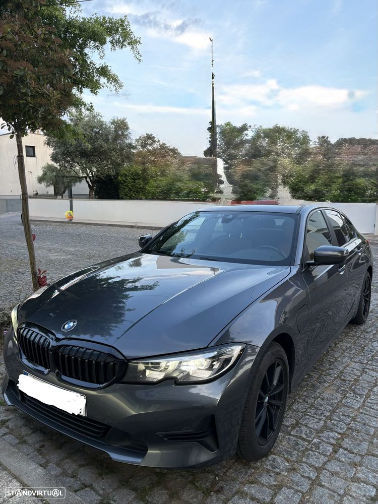 BMW 330 e Auto - 16