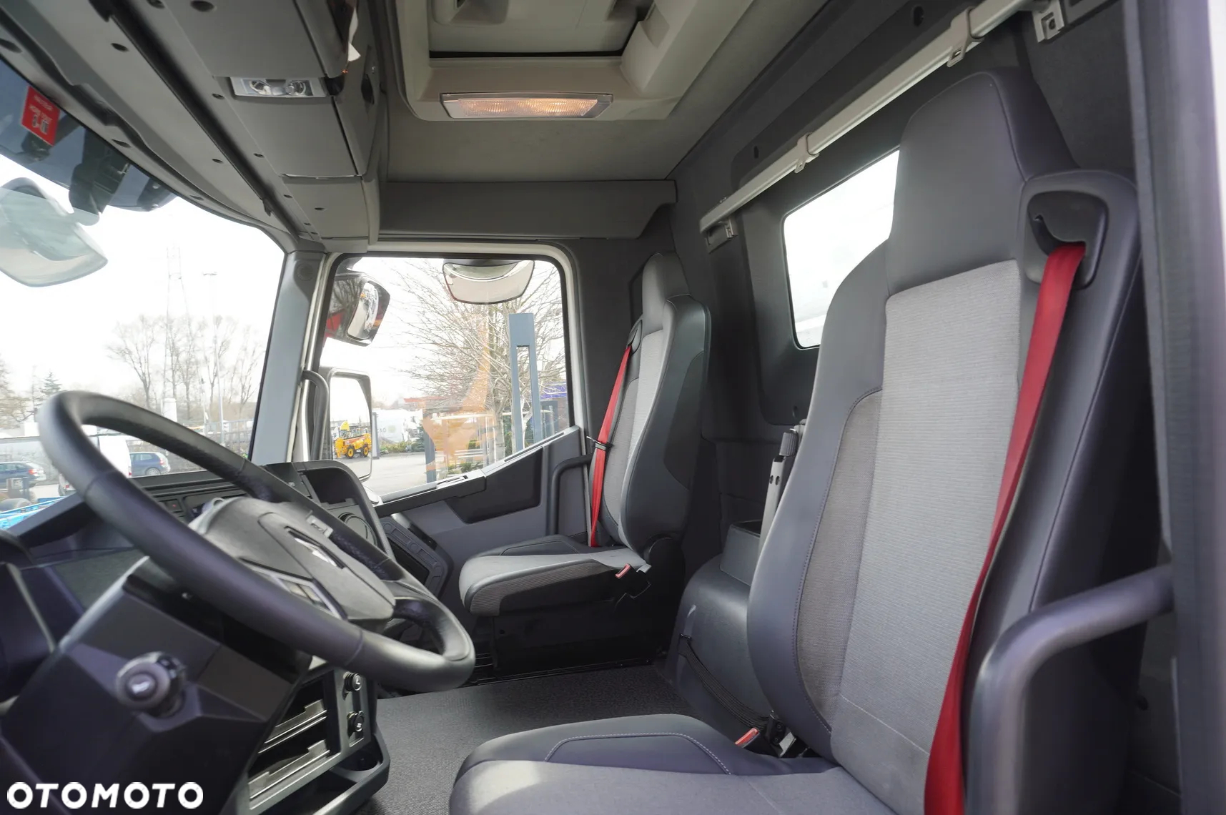 Renault C430 / Dźwig HIAB 244 EP-5 HIDUO 8400 kg 15 m / Platforma z kłonicami - 19