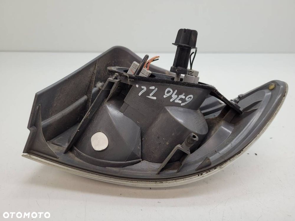 LAMPA TYŁ LEWA MAZDA 2 DY BIAŁA EUROPA 6M7113405AF - 5