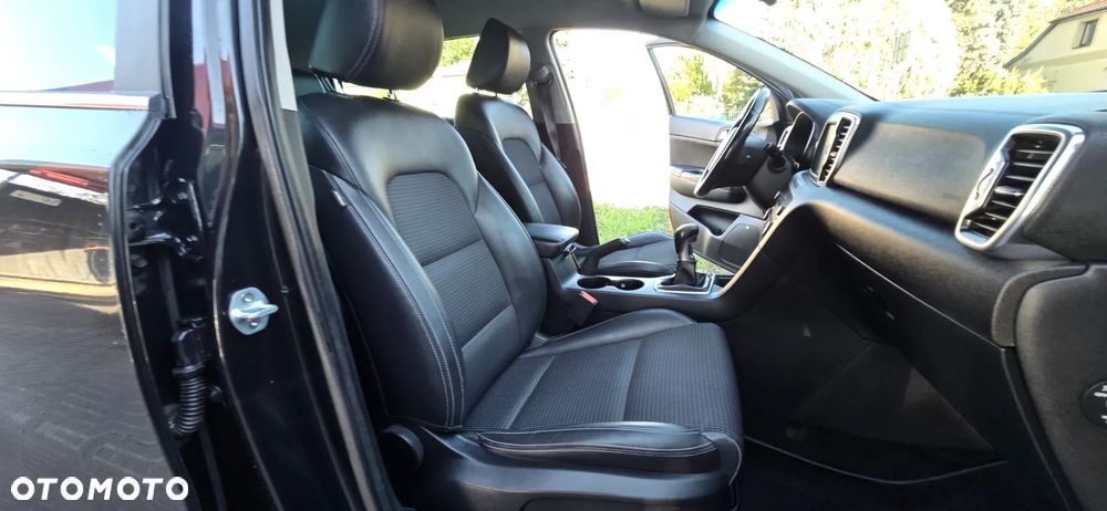 Kia Sportage 2,0 CRDI AWD Dream-Team Edition - 38