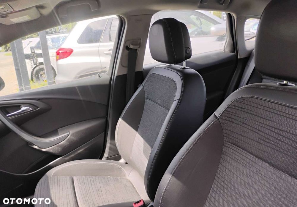 Opel Astra 1.6 CDTI DPF ecoFLEX TourerStart/Stop ENERGY - 9