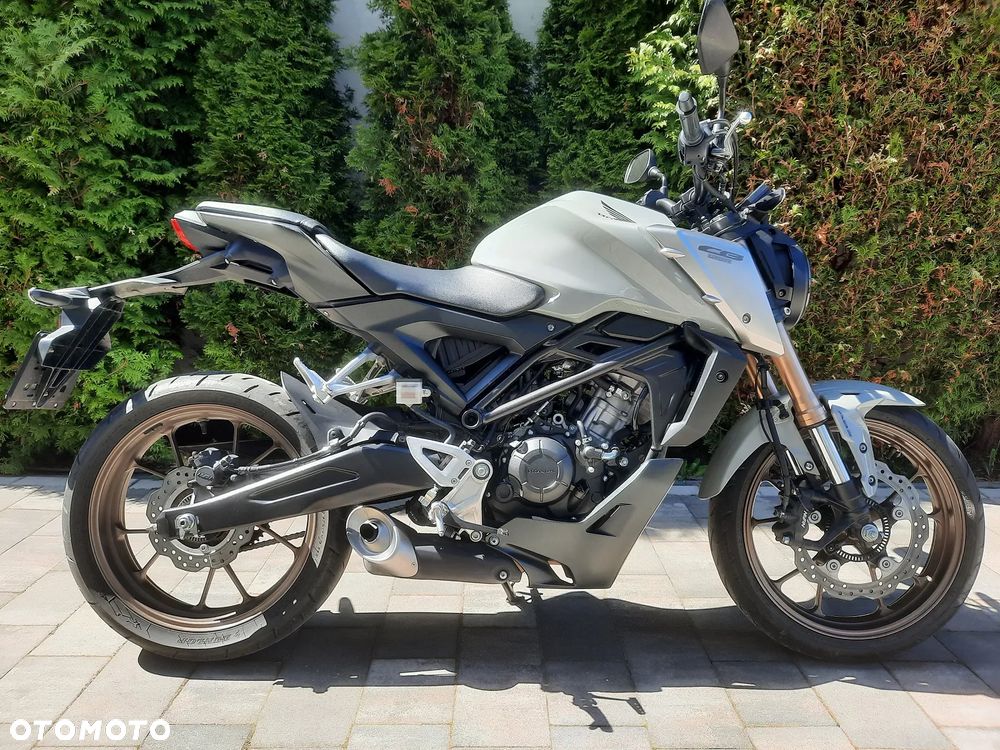 Honda CB - 2