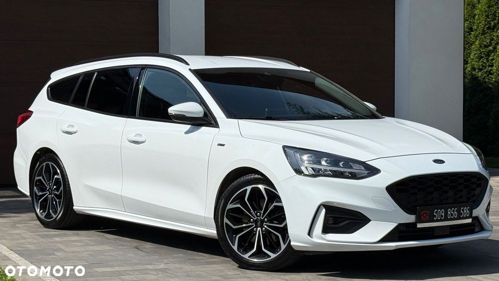 Ford Focus 1.5 EcoBlue Start-Stopp-System ST-LINE DESIGN - 31