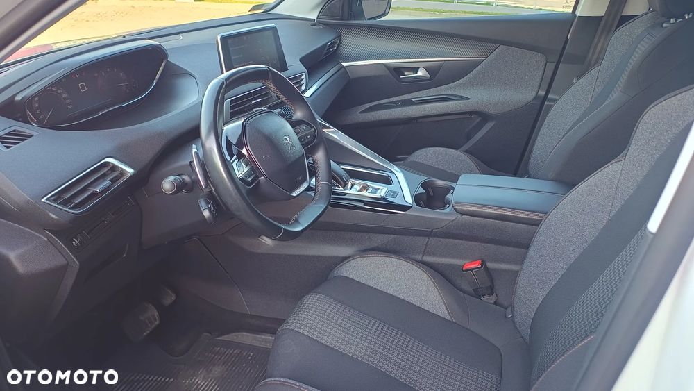 Peugeot 3008 1.2 PureTech Active S&S EAT6 - 9