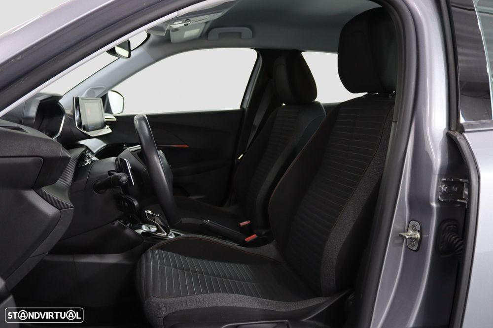 Peugeot 2008 - 12