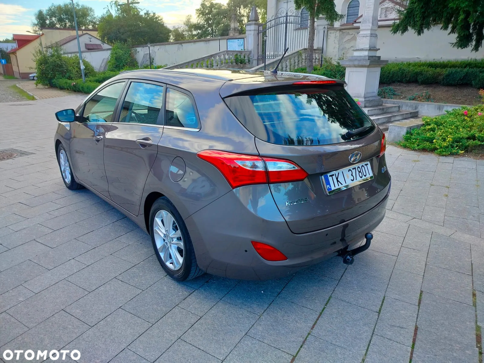 Hyundai i30 blue 1.6 CRDi Trend - 3