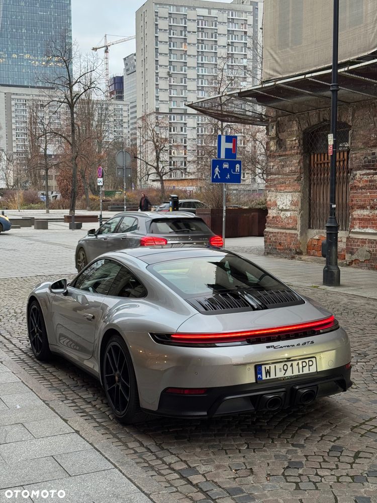 Porsche 911 Carrera T-Hybrid 4 GTS - 13