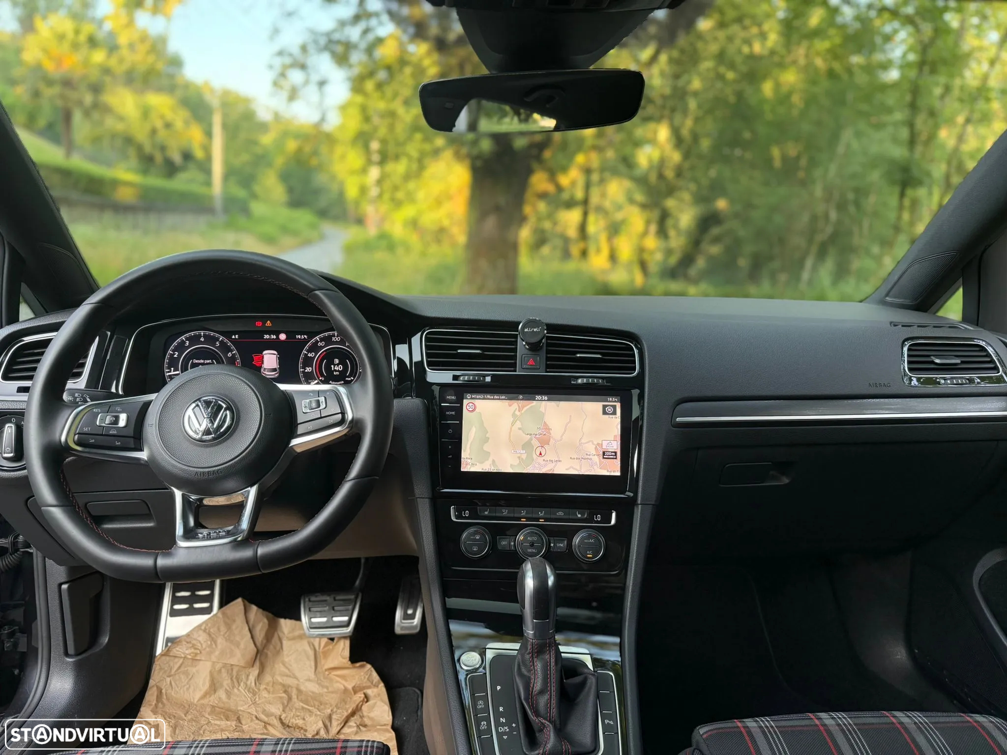 VW Golf 2.0 TSI GTI DSG - 21
