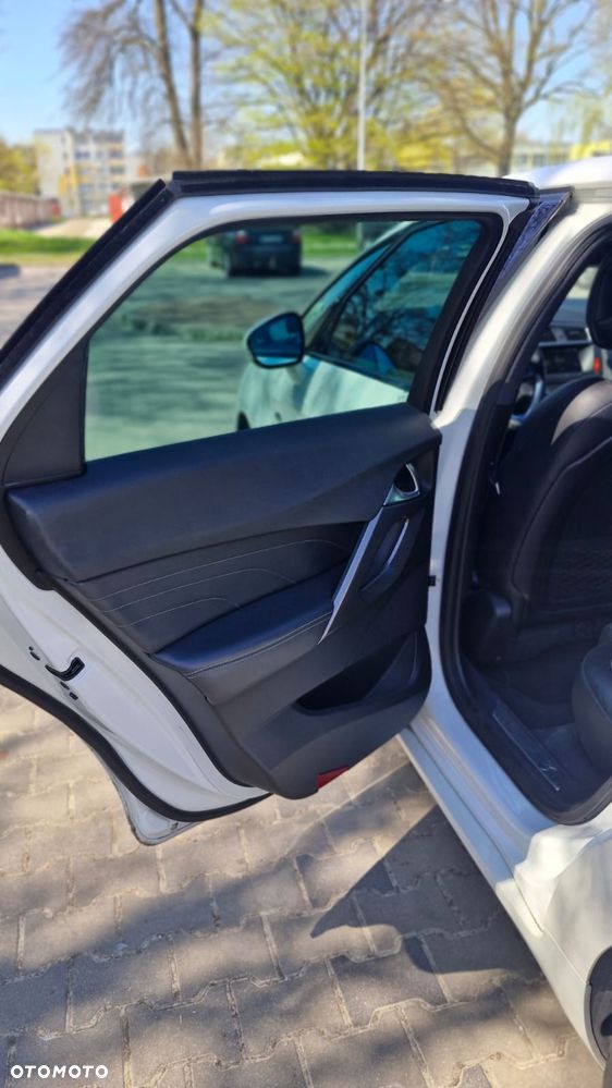 Citroën DS5 2.0 HDi Hybrid4 SoChic MCP - 20