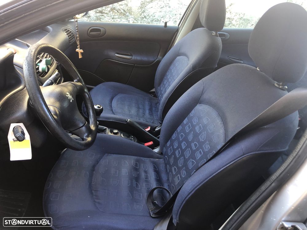 Peugeot 206 - 7
