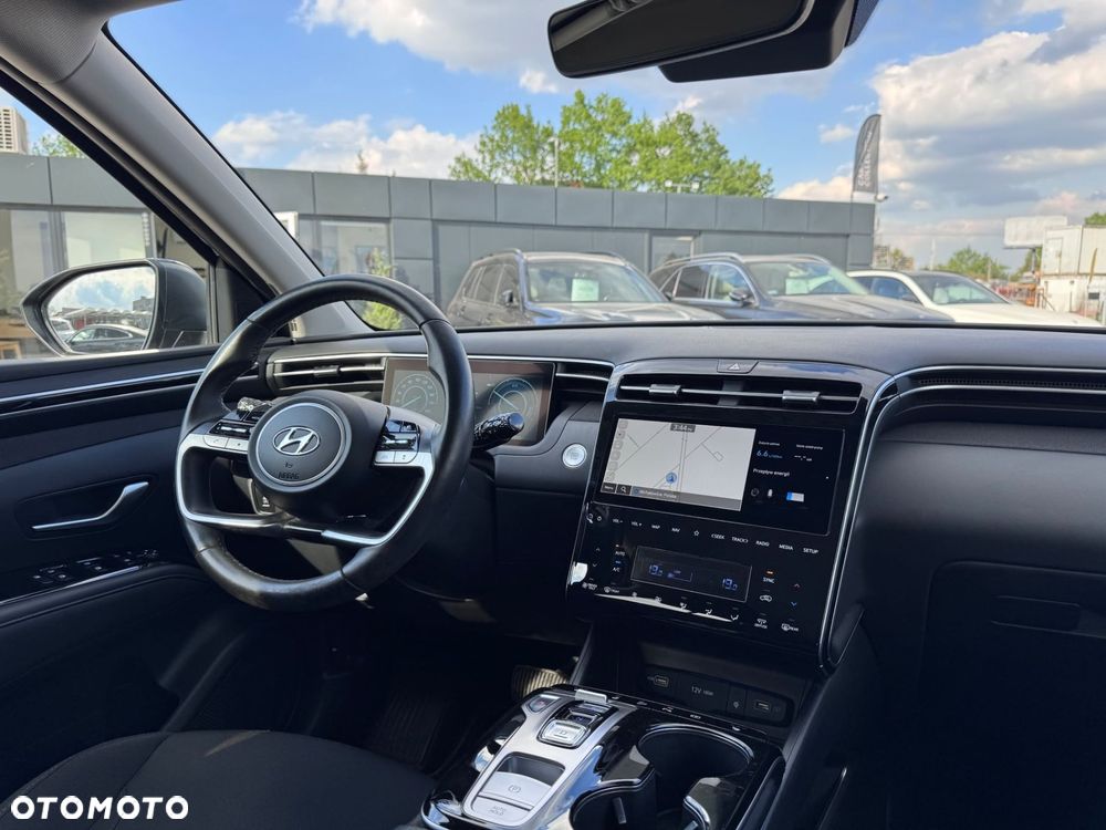 Hyundai Tucson 1.6 T-GDi HEV Executive 2WD - 17