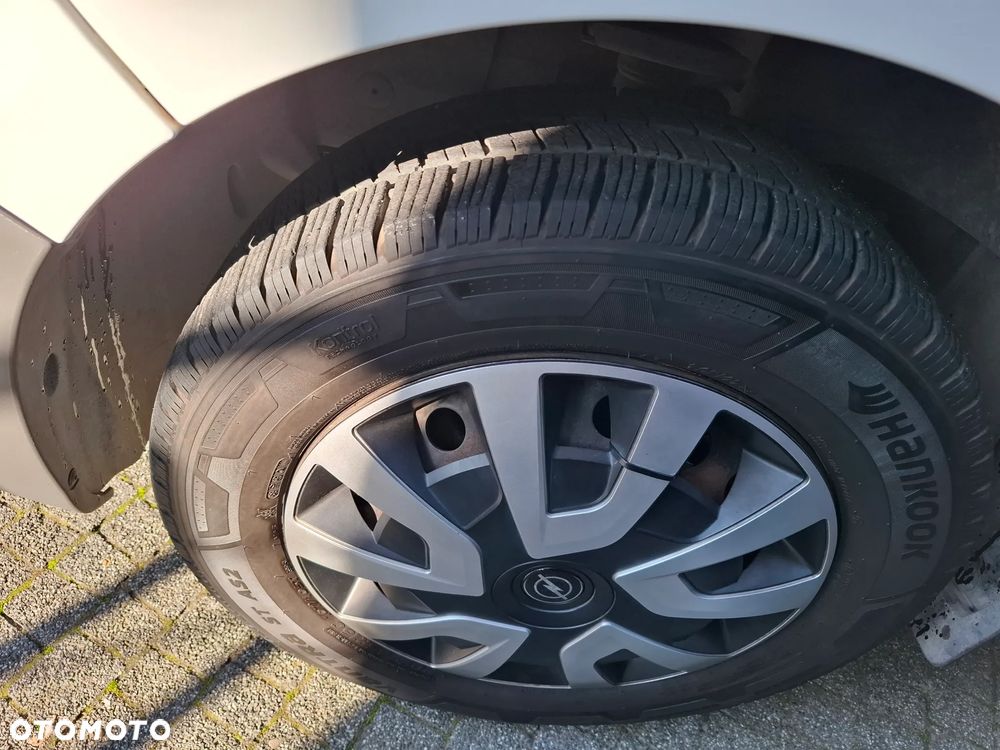Opel Vivaro - 9
