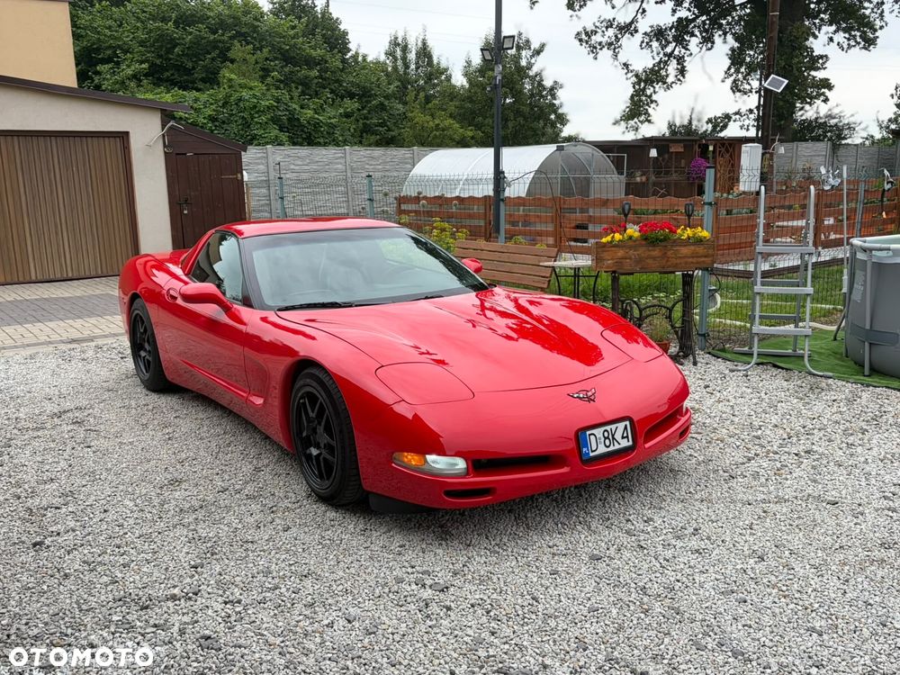 Chevrolet Corvette - 1