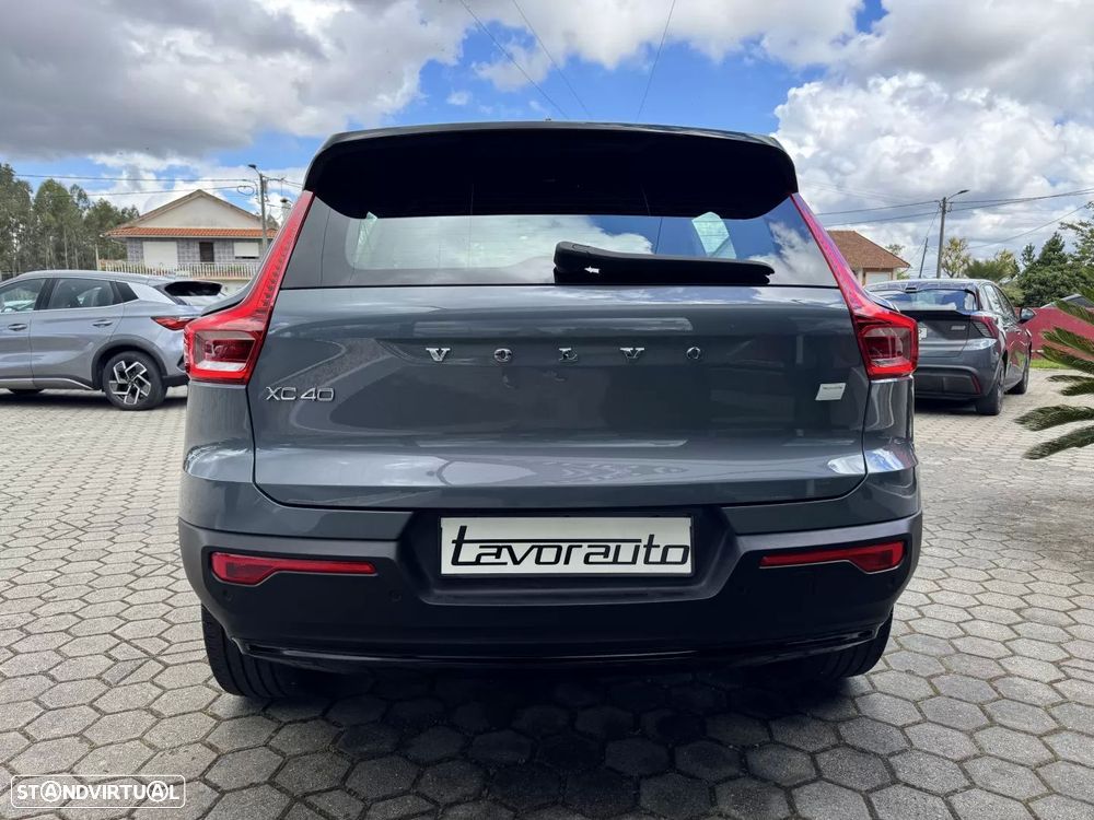Volvo XC 40 Recharge Core - 8