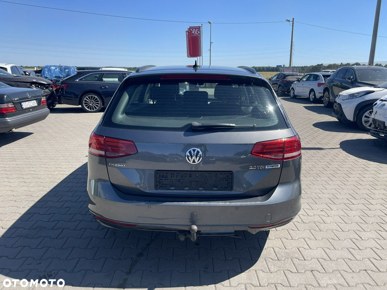 Volkswagen Passat Variant 2.0 TDI SCR BlueMotion Comfortline - 3