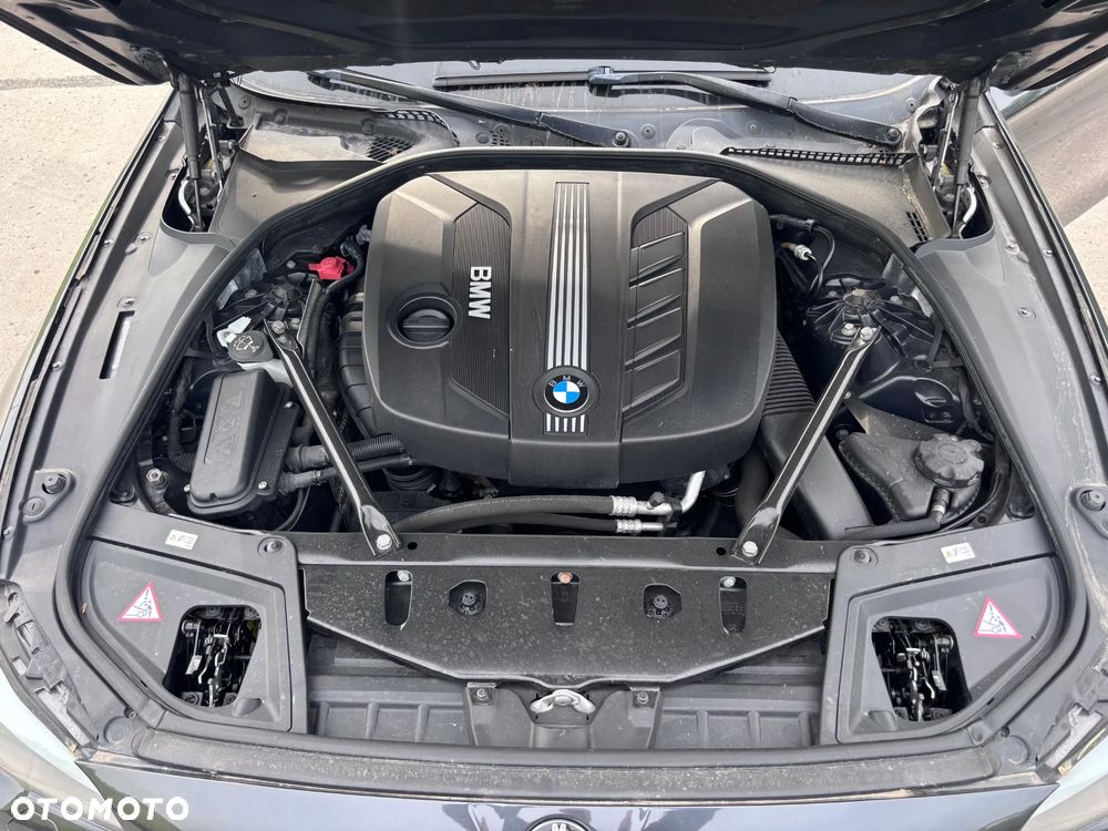 BMW Seria 5 520d - 14