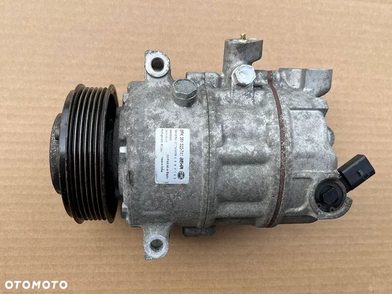 SPRĘŻARKA KLIMATYZACJI KOMPRESOR POMPA 8FK 351 322-741 AUDI  SEAT SKODA VW - 1