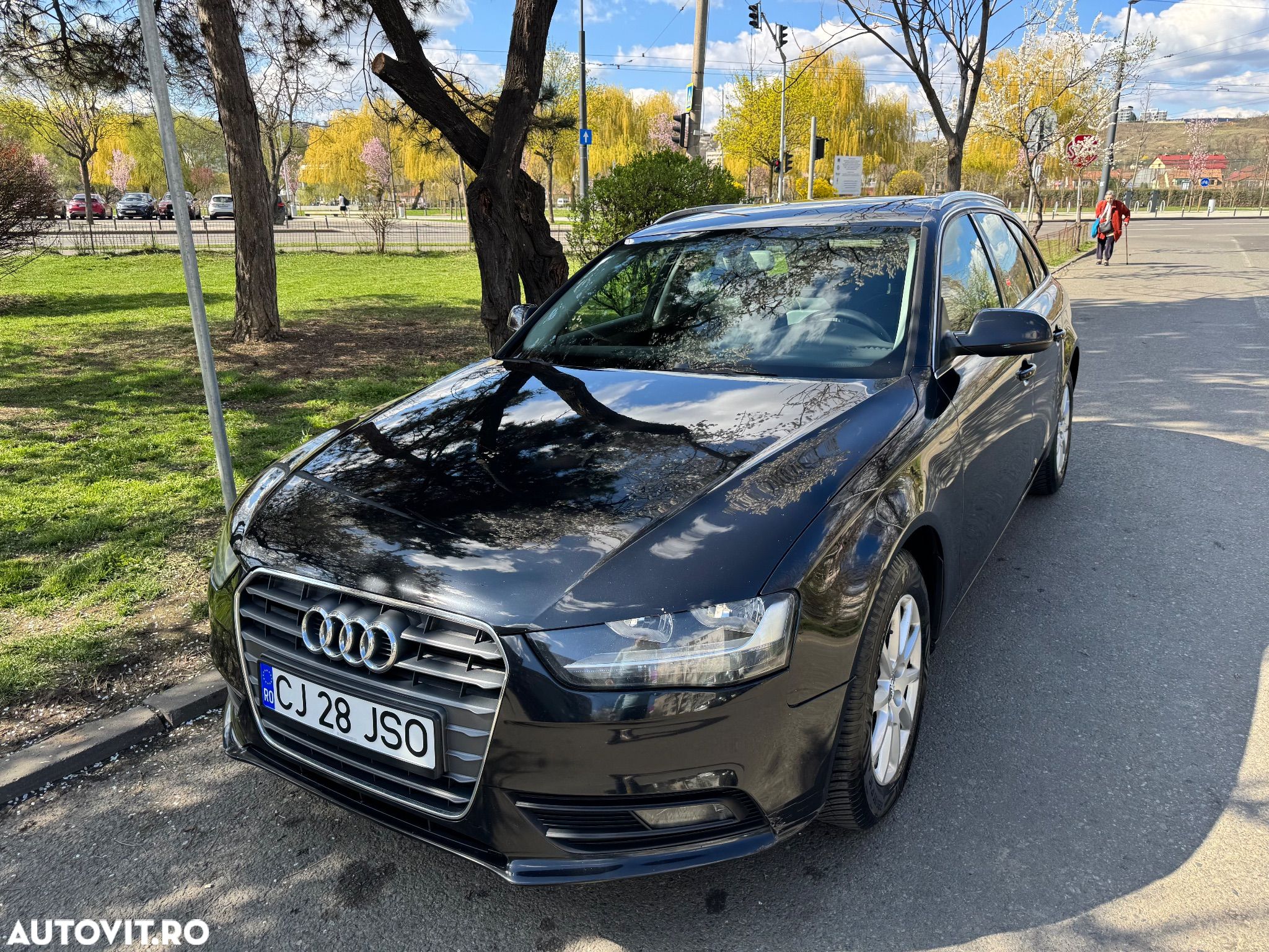 Audi A4 Avant 2.0 TDI - 1
