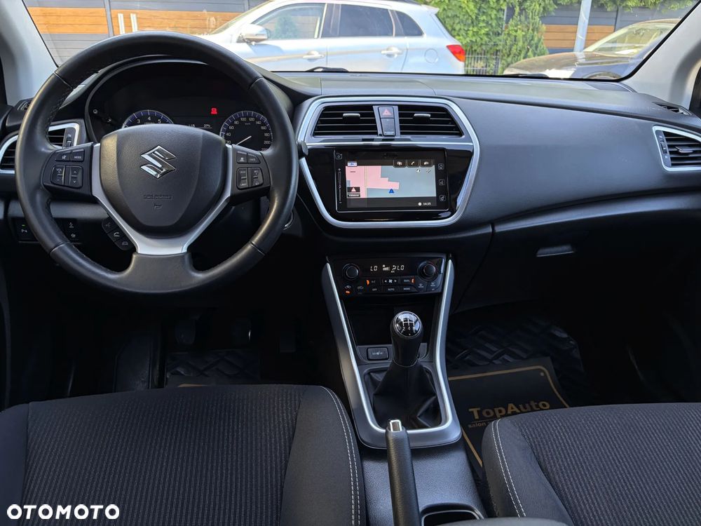 Suzuki SX4 S-Cross 1.0 T Premium - 34