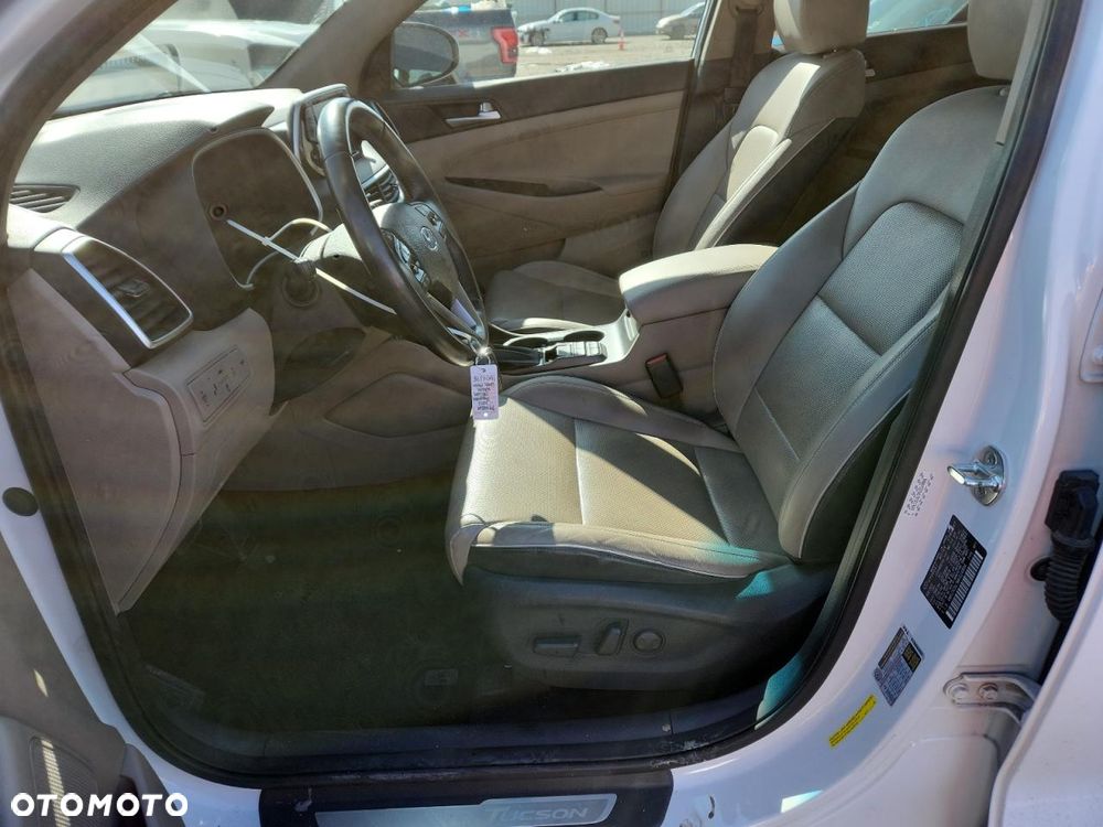 Hyundai Tucson ver-t6-awd-geartronic-inscription - 7